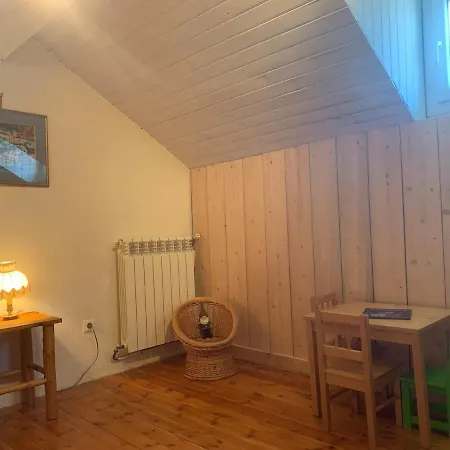 Nyaraló Le Des Nains Querigut