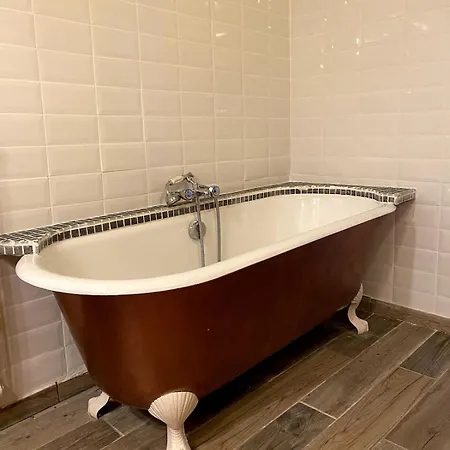 Le Des Nains Querigut