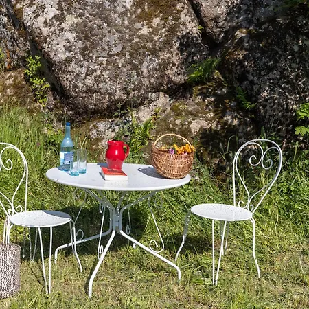 Le Des Nains Tatil Evi Querigut