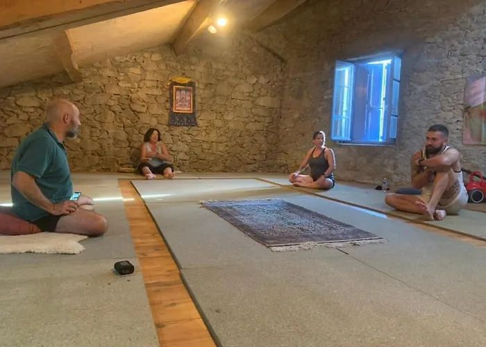 Le Des Nains بيت للعطل *