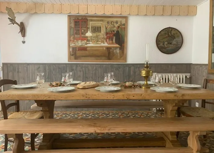 Le Des Nains بيت للعطل